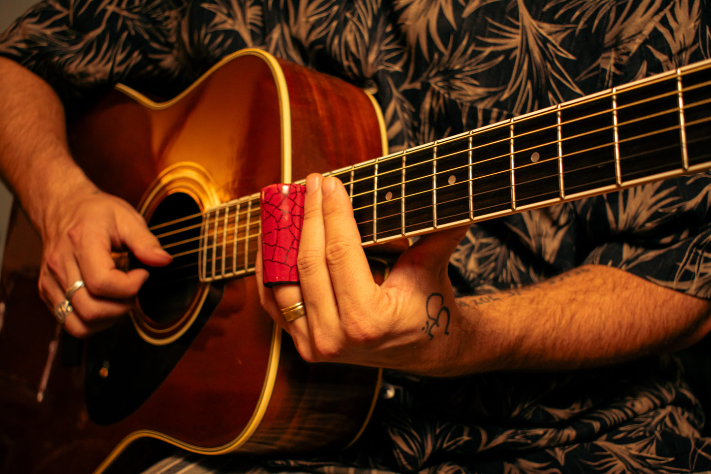 Scarlet Red - Guitar Slide