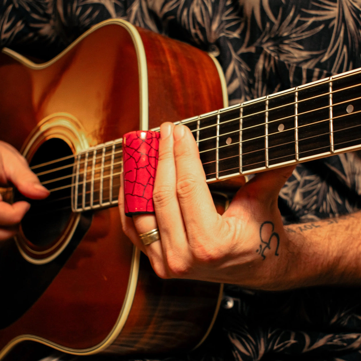 Scarlet Red Guitar Slide